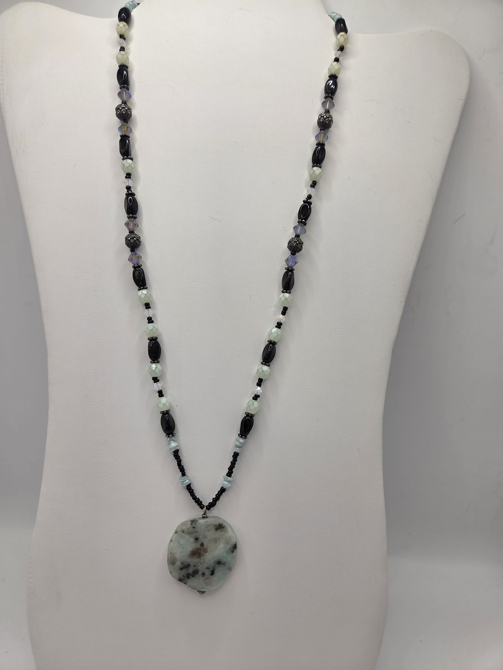 Vintage Casabella 1970 Dalmation Jasper Natural Stone Seed Beads Necklace